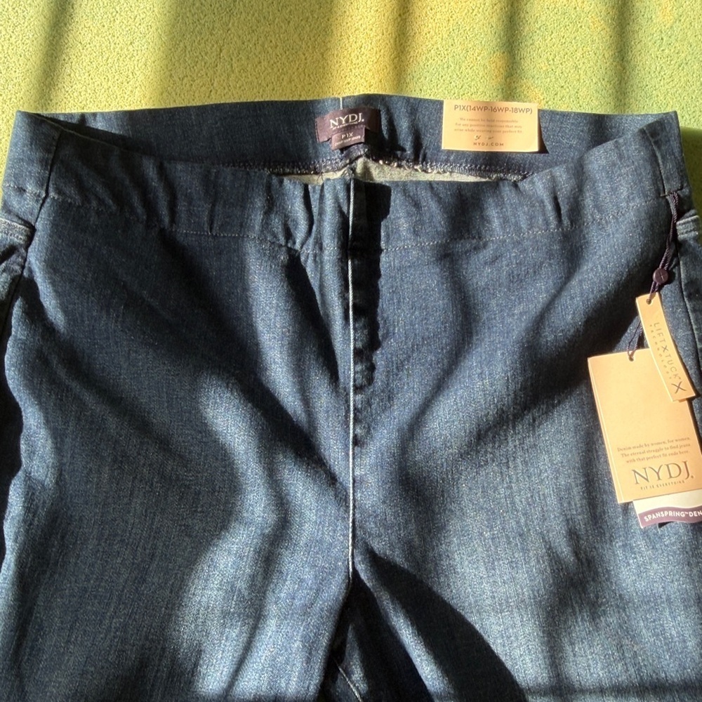 NYDJ Decker Pull On Slim Bootcut Jean Spanspring Denim Size 1X Petite NWT - Picture 4 of 12